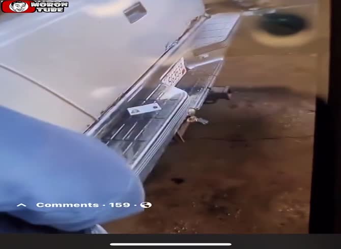 Video :Urinating on a customer's driver's license lands a car salesperson in hot water!